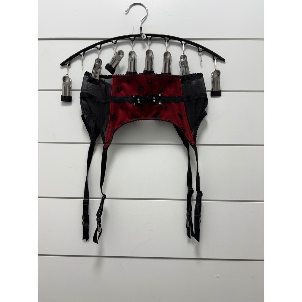 Victoria's Secret Red Black Heart Embroidered Garter Belt Bow Rhinestone XS
